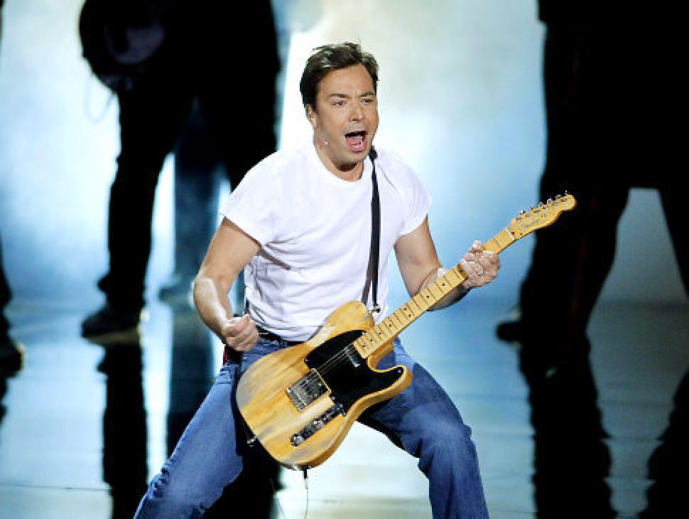 NickOchalek's tweet photo. I don't know when but one of these days Jimmy Fallon will be jammin out in the SUPER BOWL!!! #FallonTime http://t.co/kTIwUDvFiI
