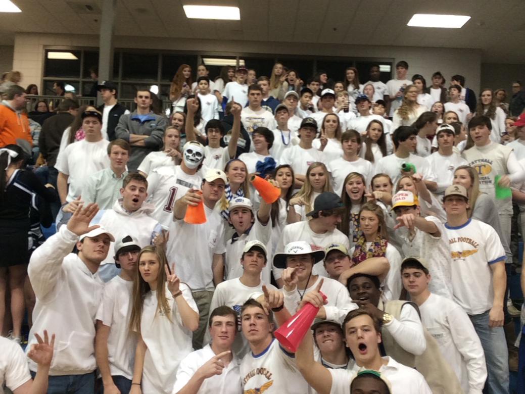 TSAsection's tweet photo. BEST STUDENT SECTION IN THE STATE!! http://t.co/F5apX5dDLV