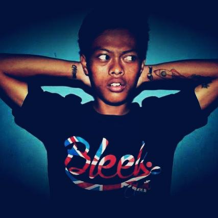 BLEEKSCLTH's tweet photo. Happy Birthday yaaa :) semoga kedepannya makin sukses selalu ! #BLEEKSBirthday http://t.co/PyL4XLNojI