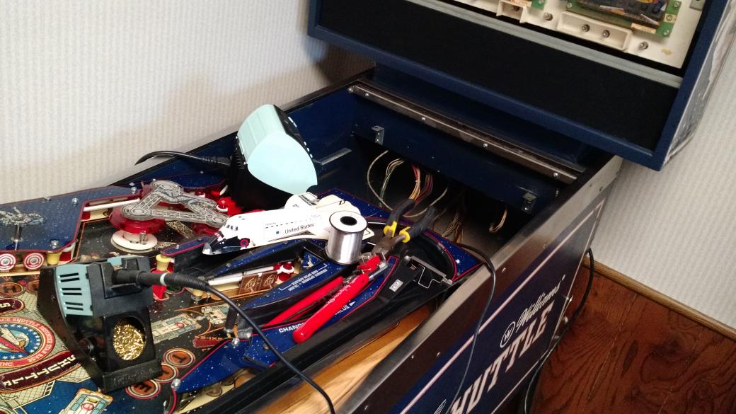 benheck's tweet photo. Spending Saturday fixing my Space Shuttle. Also, teaching Felix how to make single handed controllers. http://t.co/BDfWaHY7kp