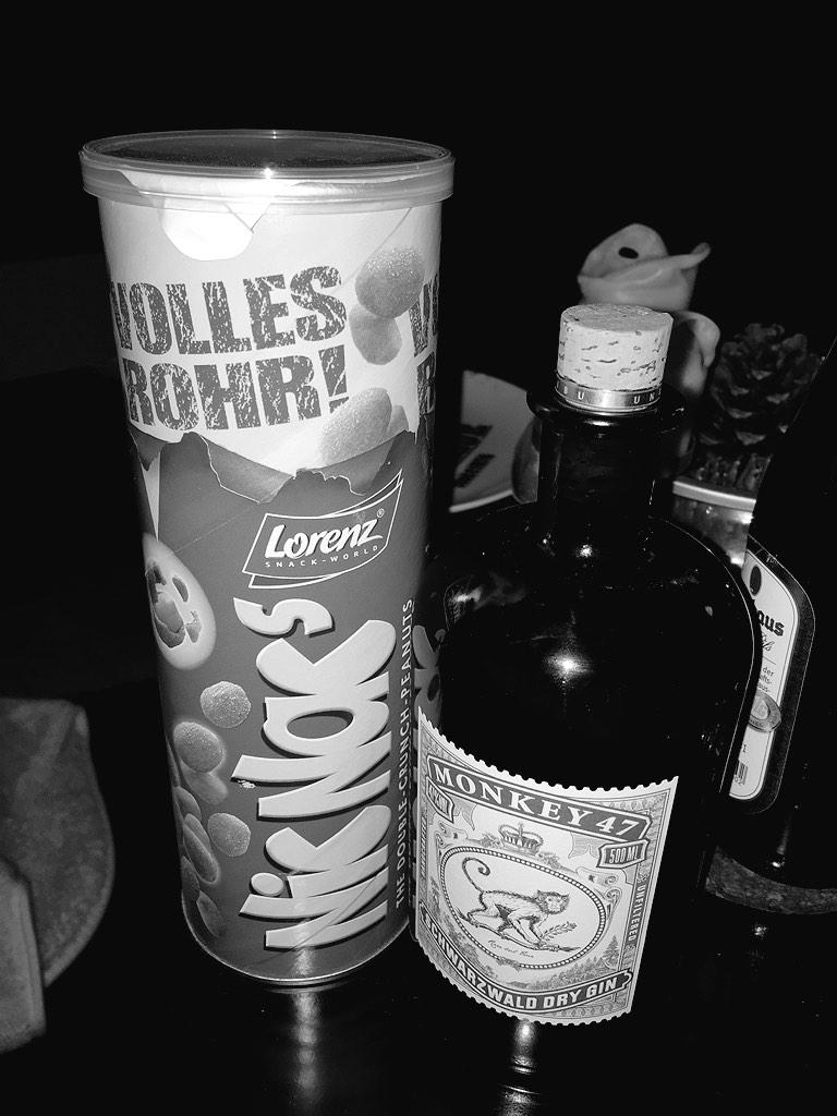 rikkkart's tweet photo. @MaximBWunderbar @MONKEY_47 dito! http://t.co/9obgqOjp0D