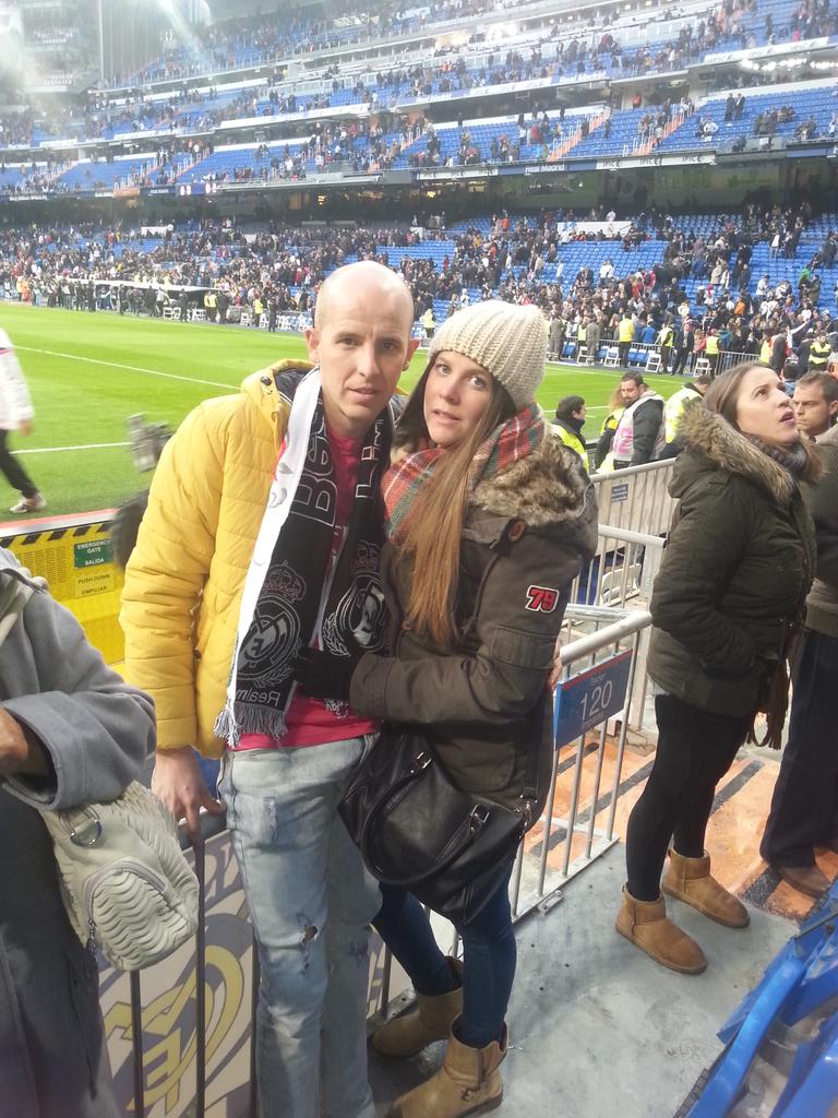 RebolloMj's tweet photo. x Madrid con @RosarioXar http://t.co/LffuUzow7s