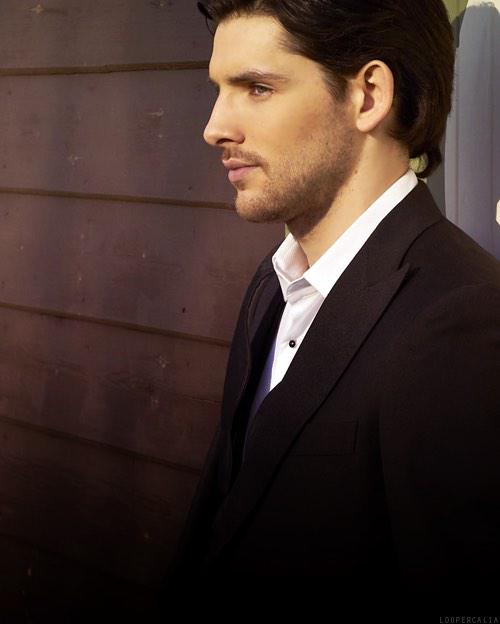 ReaP_SA's tweet image. / My suit for tonight \