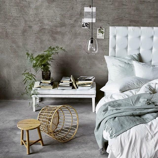 KayLighting's tweet photo. An unexpected hanging bulb always surprises. / via @tinekhome http://t.co/YRXZSNleEI http://t.co/oC0eYP3CS6