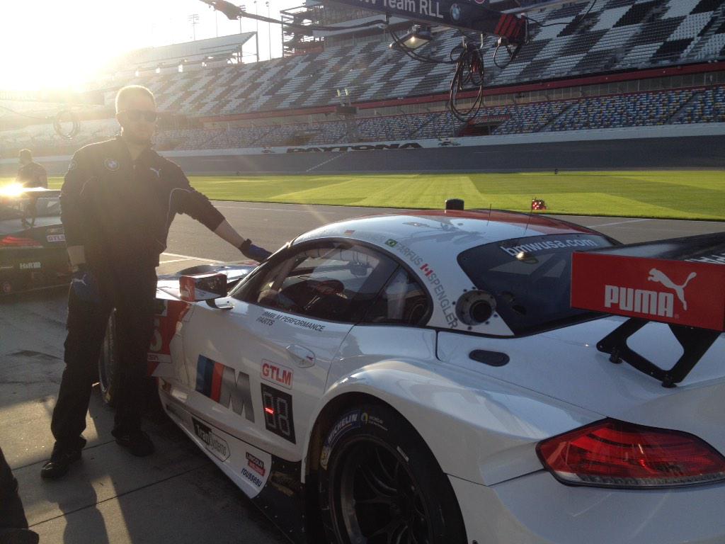 BMWUSARacing's tweet image. Green again.