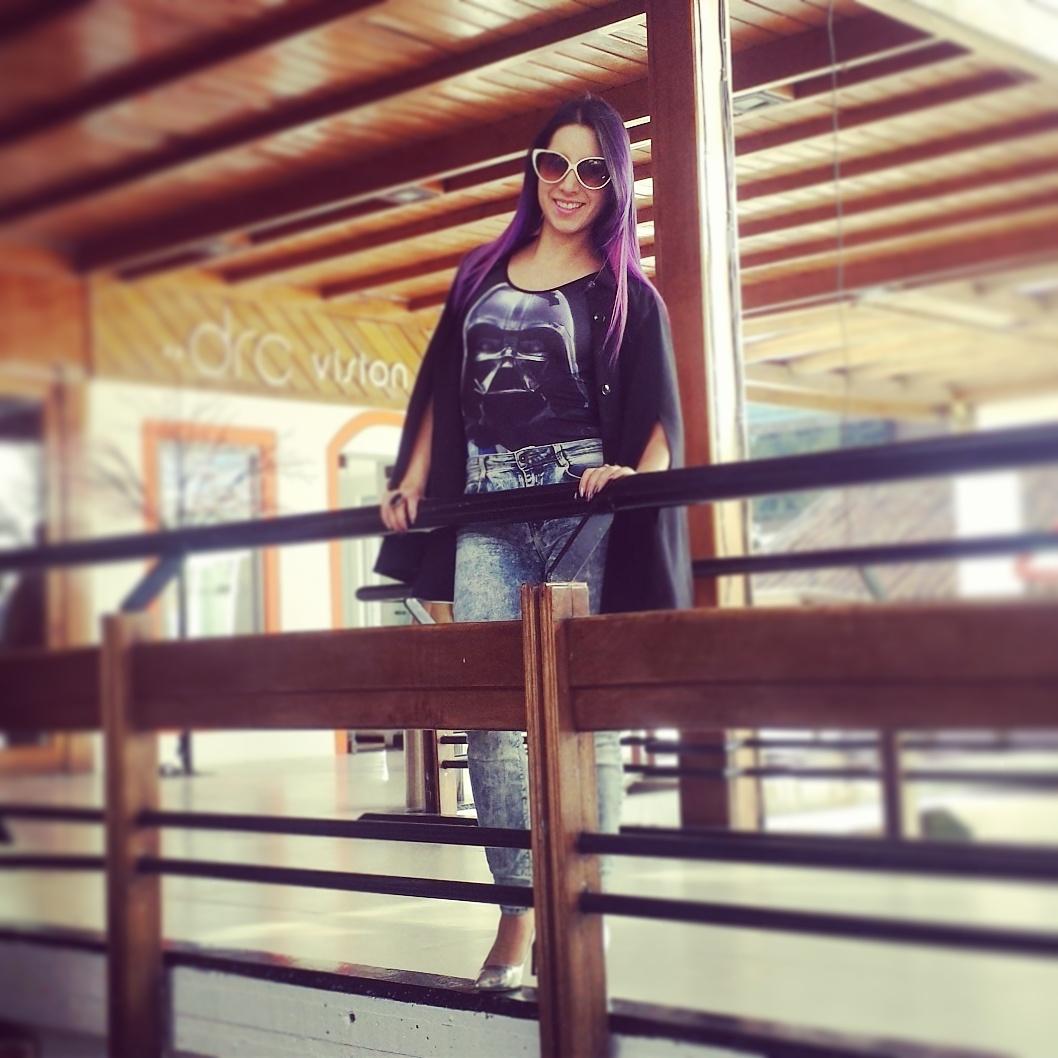 RivaPopMusic's tweet photo. Mi lado oscuro se vuelve casual los sábados ♦ #RIVALook #OOTD #StarWars #DarthVader http://t.co/bHf2tbmWnr