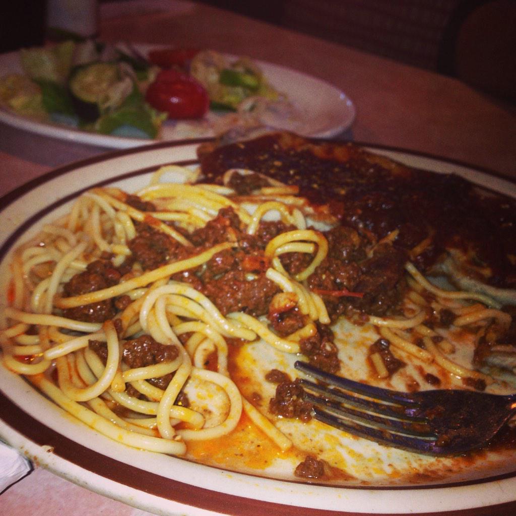 DaJadaMee's tweet photo. Eating at Tom's Diner (Tom's Restaurant or seinfeld restaurant) on Broadway and 112st. #tomsrestaurant #nyc #food http://t.co/uDZZIjhSxW