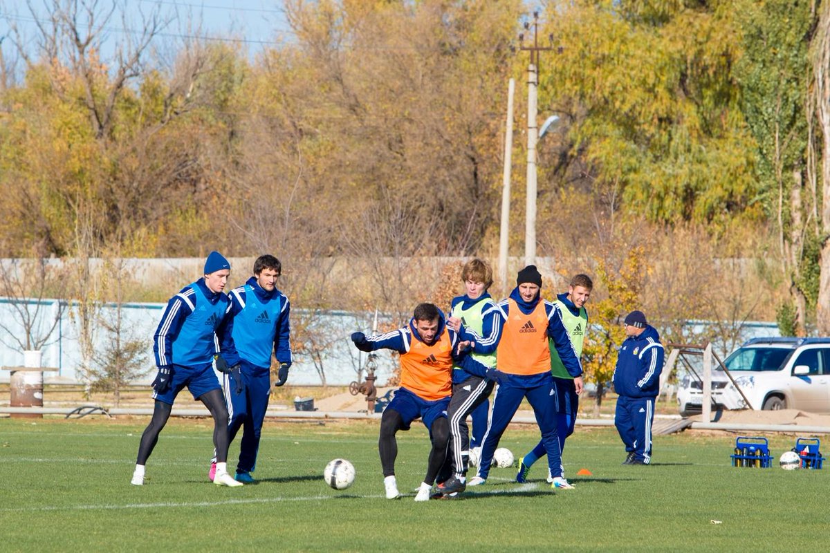 fcva1960's tweet photo. «Волгарь» начал первый сбор
http://t.co/ROJYJZAscH http://t.co/WHB5DGJ13p