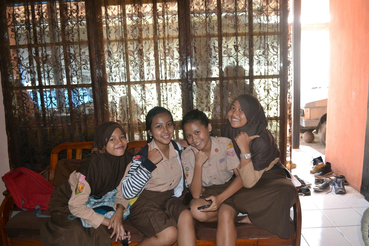Febbyranindhia's tweet photo. Sabtu weekend with bestie http://t.co/nBXkeOcwYE