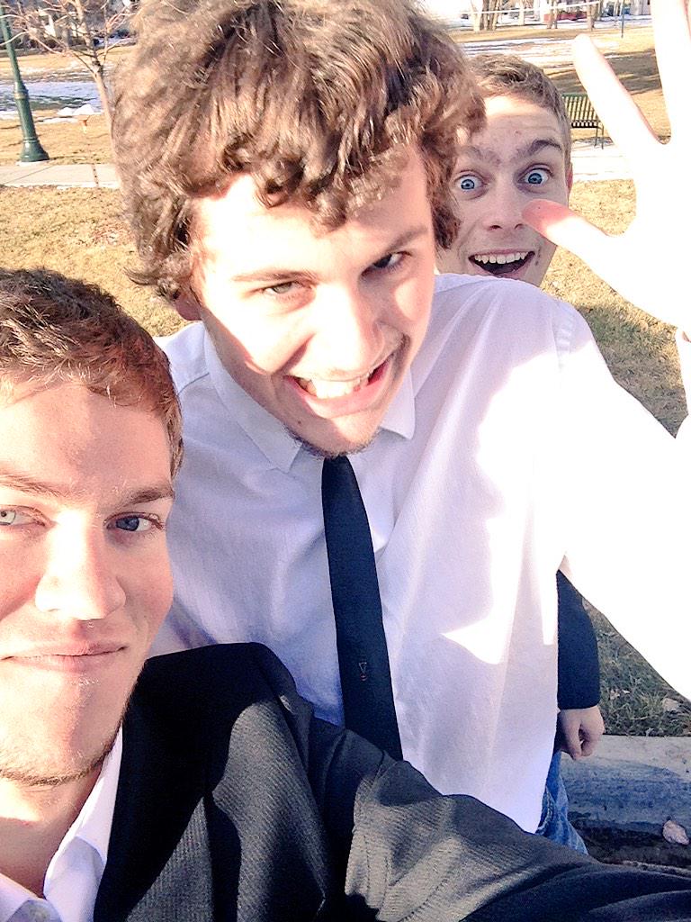 cmondondo's tweet photo. Hahahaha these guys made this whole day interesting #fblaproject #selfie http://t.co/EYrJTapOJL