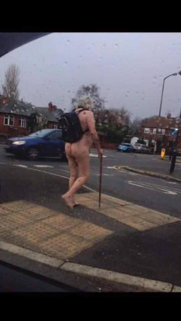 TamesideBible's tweet photo. Meanwhile today outside the Old Ball in Ashton... #Streaker http://t.co/9g1sHXXsH9