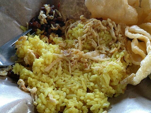Nasi Kuning Jl Artzimar I Bantarjati #SarapanBGR