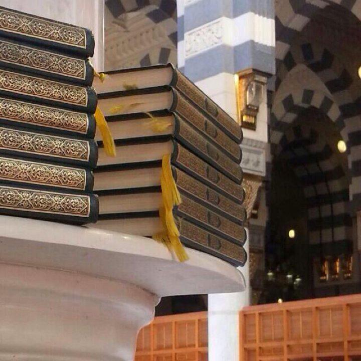 1415__m's tweet photo. لحْظَاتُ السّعادَةِ                              
عِنْدمَا يَكُونُ القُرآنَ رَفِيقُ دَربكْ ... http://t.co/3Ww96pl7Pn