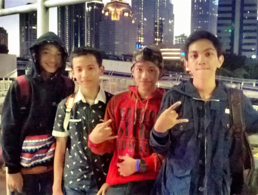 LXTRA crew at bulungan, battle bboy and allstyle by BATTLE COMPETATION POP MIE with Young crew▲