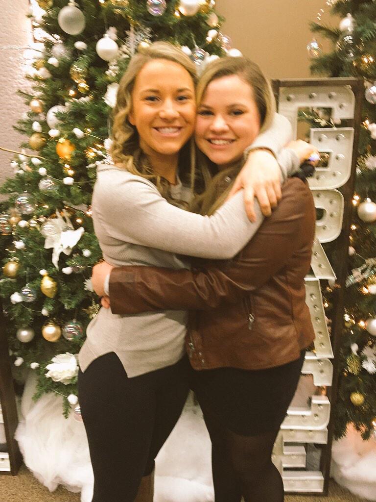 Abbey_Snydar's tweet photo. Friends come and go but family is forever...❤️ #missingnick @trishasnydar @tan_tan2210 http://t.co/Eeb3KFocId