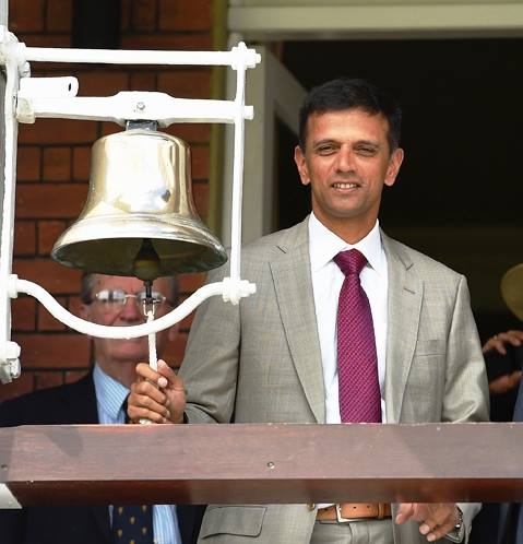 Wishing an amazing day and many great things to come to a wonderful person.
Happy birthday. Dravid 