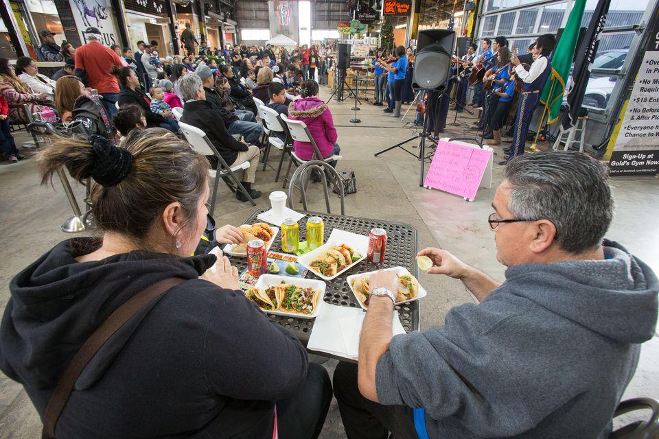 GoWenatchee's tweet photo. Tacos and tunes help keep @whsmariachi program on top: http://t.co/zqNEdCgGGq #NCW #GoWenatchee #NCWlove http://t.co/EMxpBkotGL