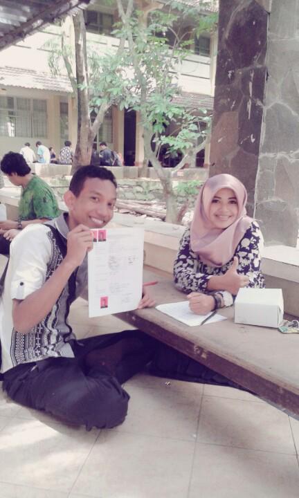 latifahsays's tweet image. Slamet Aprilian. Ptik 2014
Semoga bisa membuka diri dan peka terhadap lingkungan ya 😊
#litsus #bemte2015 @bemftunnes