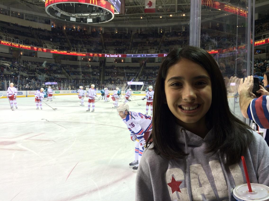 AnneCastleton's tweet image. #sjsharks