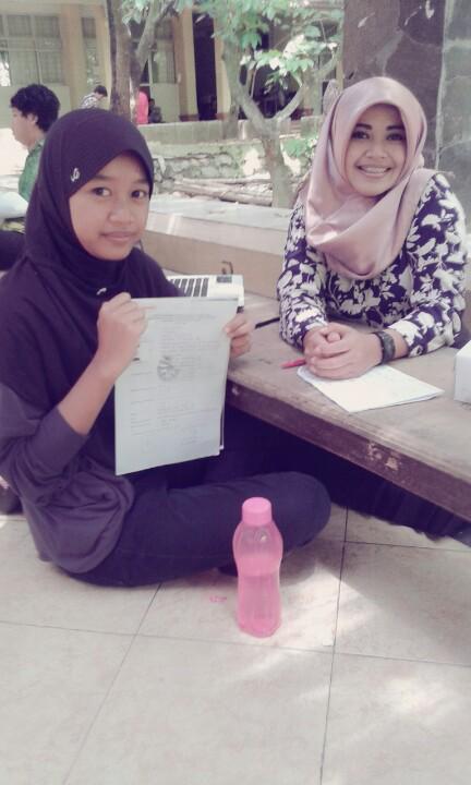 latifahsays's tweet image. Novi N. Ptik 2013.
"Semoga lebih membuka diri😊"

#litsus #bemte2015 @bemftunnes