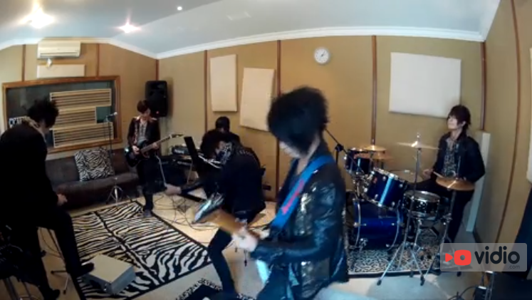 Beri dukungan untuk JellyFish dalam #KontesVidio di sini bit.ly/14HAHK7 sekarang! <a href="/JELLYFISH_INDO/">JELLYFISH</a>