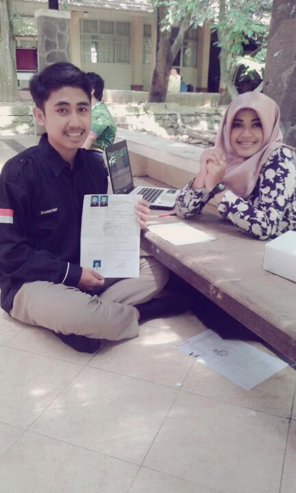 latifahsays's tweet image. Gunawan D. Ptm 2014

"Tambah relasi ya😊"

#litsus #bemte2015 @bemftunnes