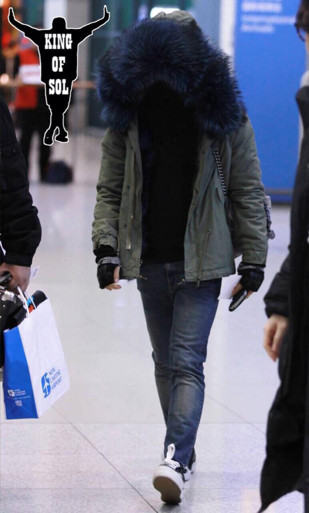 KINGOF_SOL's tweet photo. [PHOTO]HQ #SOL

141221
仁川空港 http://t.co/74tvulK7hL