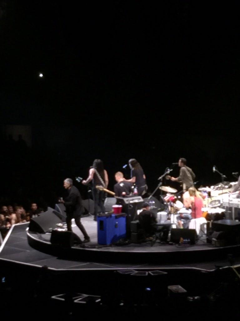 Paul Stanley joins Foo Fighters tonight onstage! Happy Bday Dave!!    