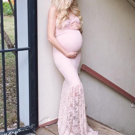 savy_savannah's tweet photo. anyday now the little guy should be here. Come on Tristan, daddy and I are dying to meet you. http://t.co/xkFCaVld8c