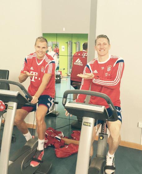 Bastian Schweinsteiger tweet media