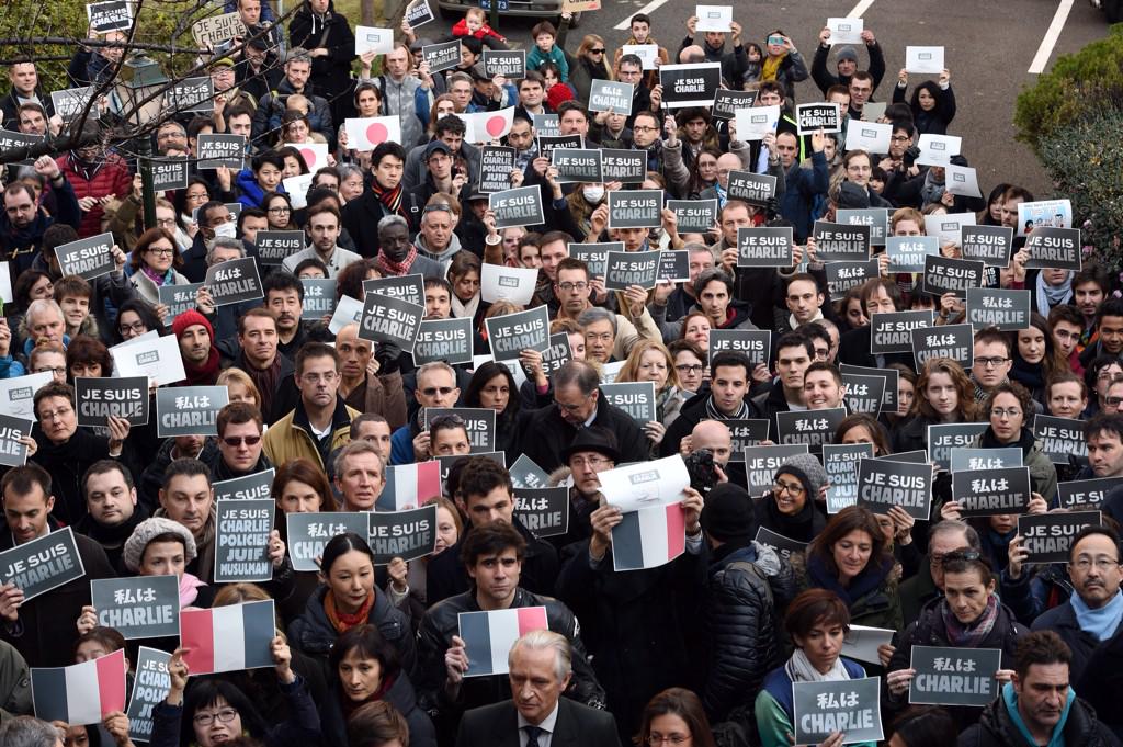 300 personnes réunies à l'Institut français du #Japon à #Tokyo autour des conseillers consulaires. #JeSuisCharlie
