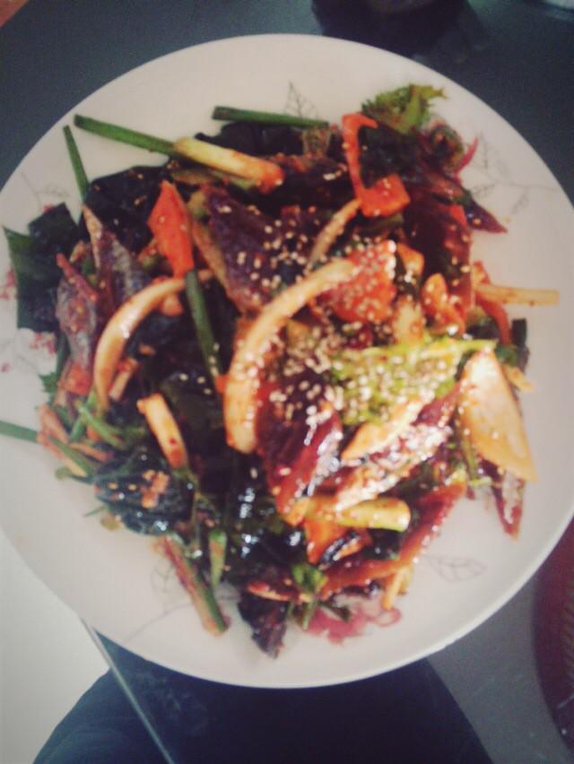 specialsora's tweet photo. #엄마 가해준 맛있는 #과메기 무침 http://t.co/QT9U53Mh6J