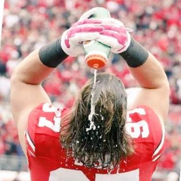 FlowPorn's tweet image. The reason why I&apos;m rooting for Ohio State Monday #holyFlow @JoeyBosasHair