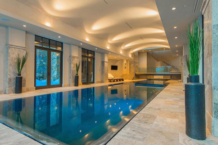 LUXURYPlCTURES's tweet photo. Ski in, ski out chalet in Park City, Utah http://t.co/dCUaCtYJjF