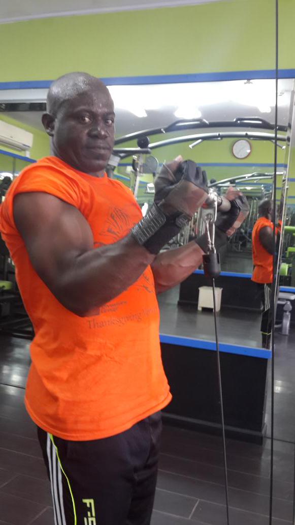 ChaoticBliss91's tweet photo. जिम बाट ट्विट गरेको अवस्था 
#Instructer 
#WorkOut http://t.co/W7tZGRjV5T
