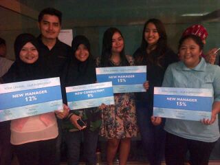 sippaaubrey_ana's tweet photo. photo bareng inspirator diamond director oriflame mami anna dan papi rio #BOOMNLC @nlcworld http://t.co/pRDo9mPp7A