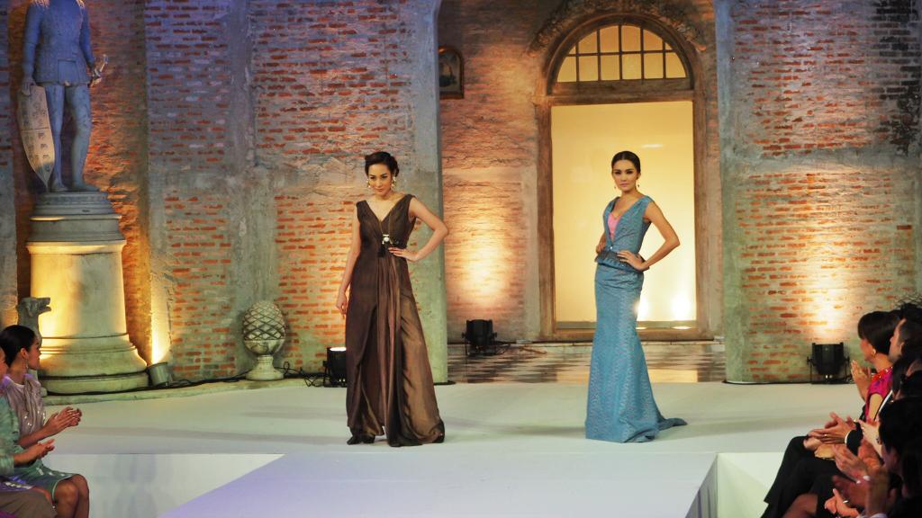 Sattawat_'s tweet image. Ying @yayaying_yaya  &amp;amp; Mila #TeamYing #TheFaceThailand #FinalWalk