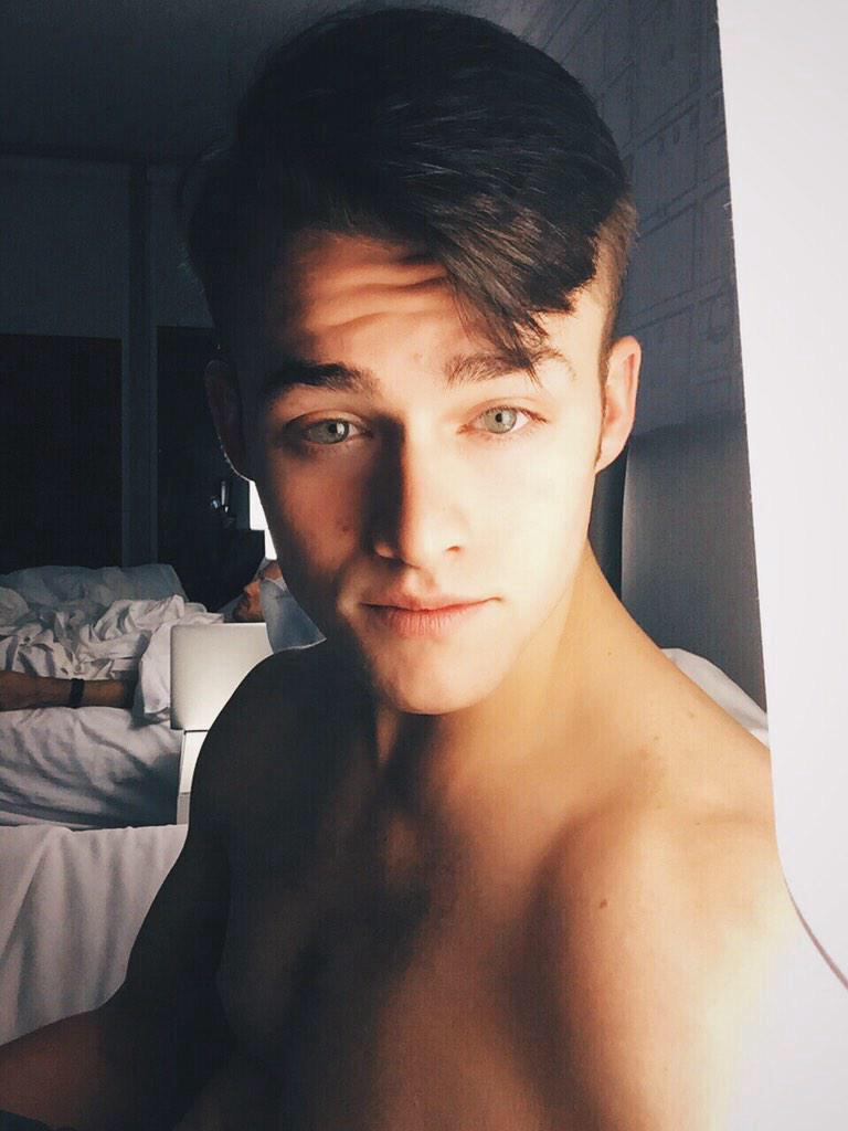 goodnight twitter, im off 😴💤