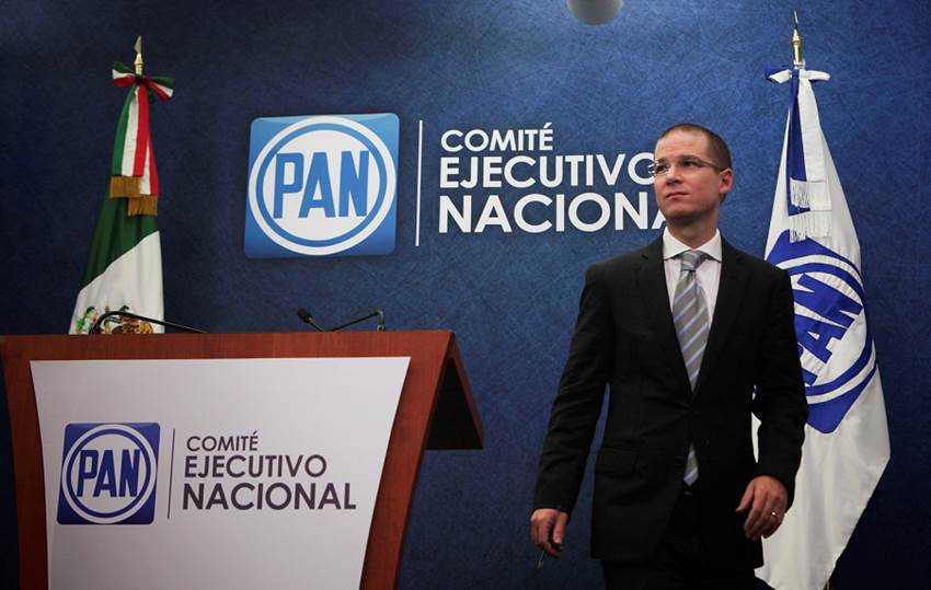 #EnPortada En tres años recuperaremos la Presidencia, afirma <a href="/RicardoAnayaC/">RicardoAnayaC</a> eluni.mx/1y6qHDR