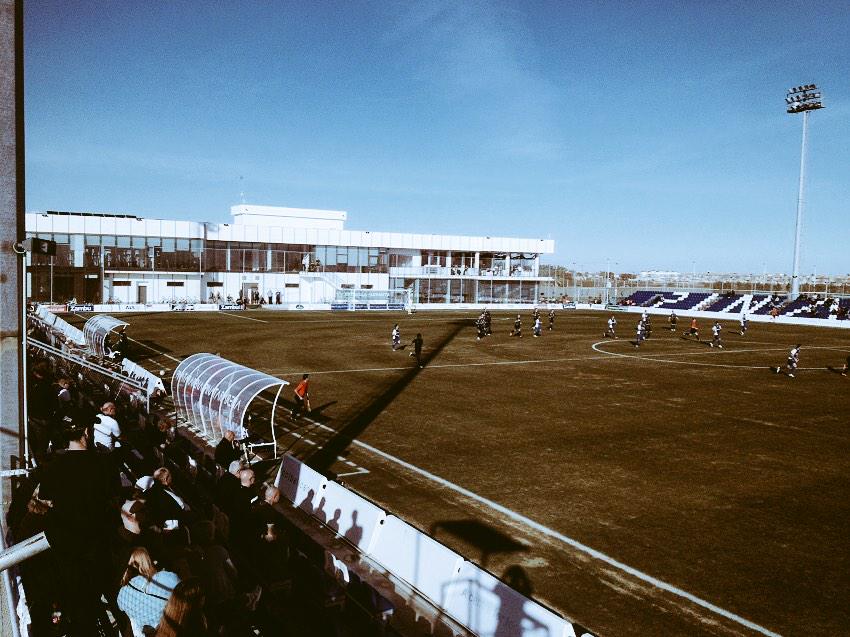 In diesem schmucken Stadion, wo 3.000 Zuschauer reinpassen, wird die SGD ihre Testspiele absolvieren. #sgd1953