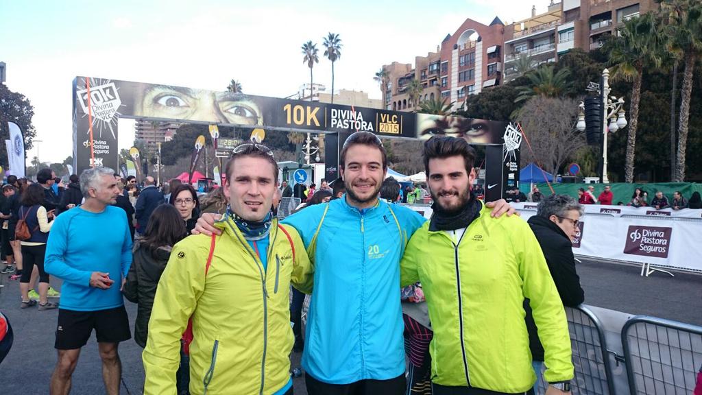 javipom's tweet photo. Primera del 2015 con @Jogonsan @Lolompc #10KDPVLC15 acabando con ganas de más! #CentreDiaita #Lifestyle #runvalencia http://t.co/EGbkHuXEM9