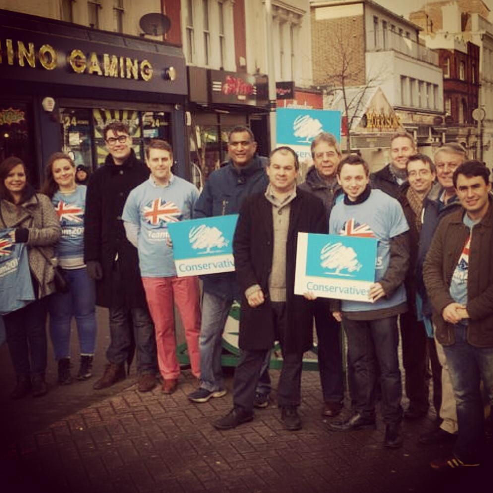 Majority2020's tweet photo. .@MSmithsonPB see the #Team2015 photos on our timeline yesterday! Hundreds of Conservative volunteers out campaigning http://t.co/qY8ektGJRW