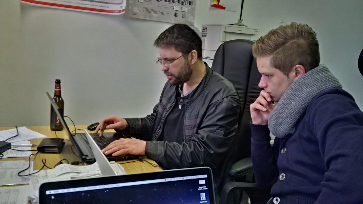 MartinKlierDBA's tweet image. #btsync hacking at @performingDB - sync me! /cc @bnahlovsky