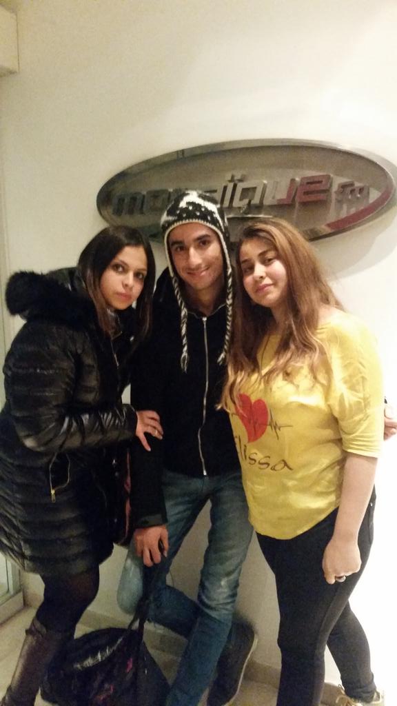 MerryCherif's tweet photo. @elissakh yesterday we talked about our favorite #idol #allous at #mosaïque #Fm http://t.co/la1VcmSLX4