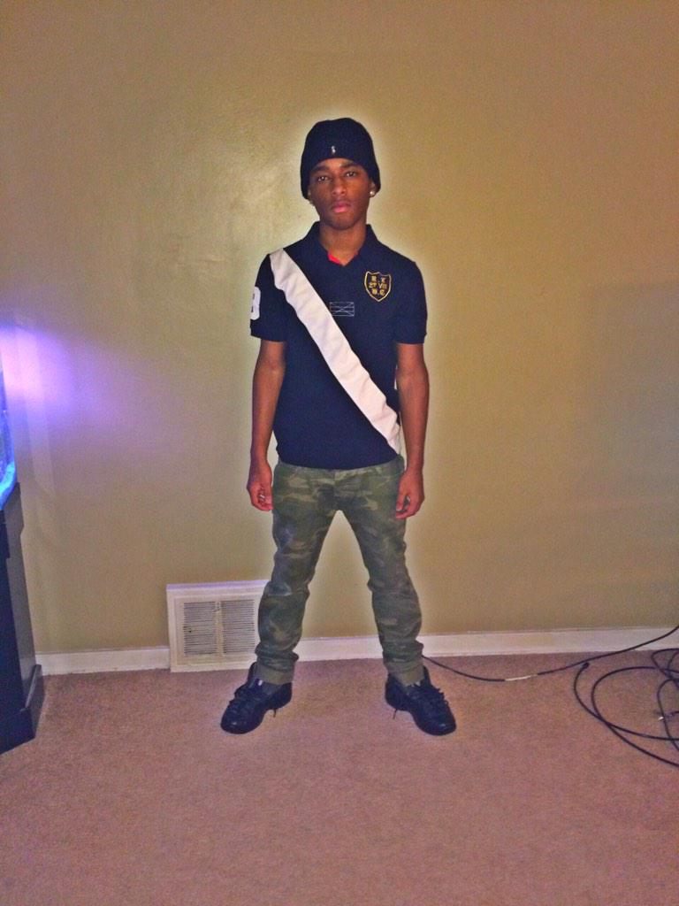 _Brian2real_'s tweet photo. Glo boy 🔥😈 http://t.co/340NOH41MW