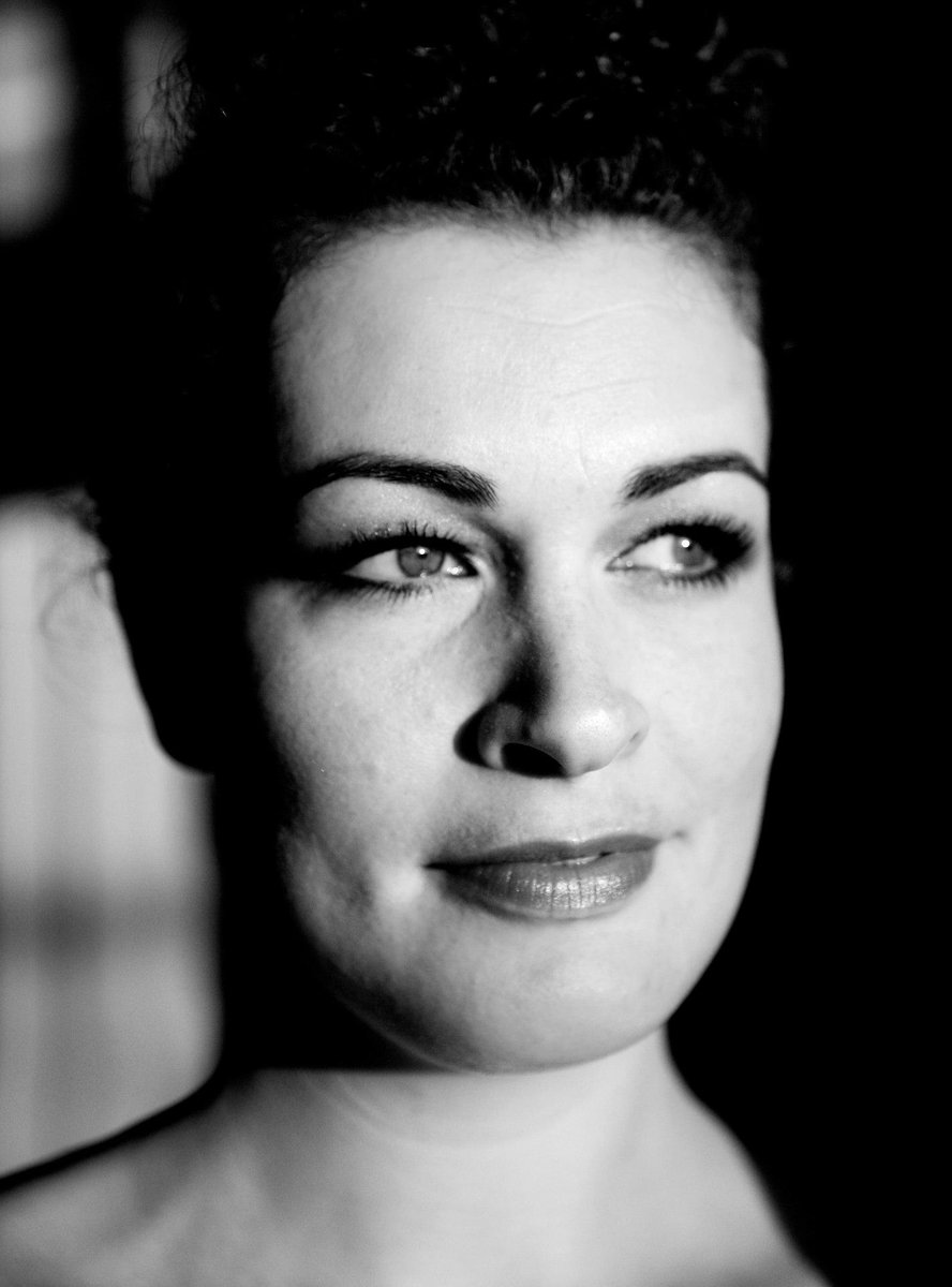 harmoniethorn's tweet photo. Mezzosopraan Janneke Schaareman zal onze Carmen zijn tijdens het nieuwjaarsconcert, aanvang 20 uur. #Roermond #Bizet http://t.co/CS9dpAcedT