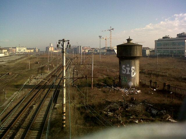 Jackpot1981's tweet photo. @ComuneMI scalo FS PortaRomana #Milano @giulianopisapia cosa aspettate a farne un parcoverde? Questo @Expo2015Milano http://t.co/rBUmXQZJ5Y