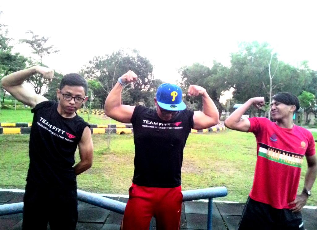 shhafiqAG's tweet image. aku harap lepas beberapa bulan kita jumpa akan ada lagi perubahan. keep workout guys. #brosupport