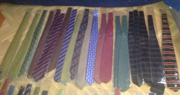 dulicioso's tweet photo. Vendo "Corbatas marca Richel" en #wallapop http://t.co/EyVUDtRgaY http://t.co/GPDu4SJD0U