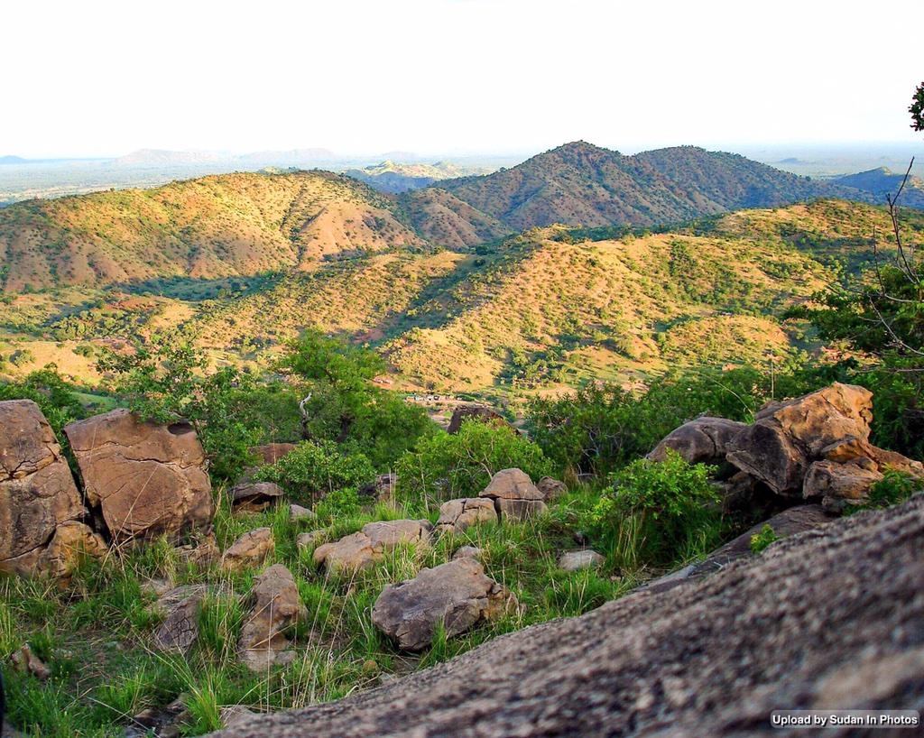 sudaninphotos's tweet image. Nuba mountains around Kauda, Southern Kordofan 
جبال النوبة حول كاودة، جنوب كردفان 

#sudan #kauda #kordofan #nuba
